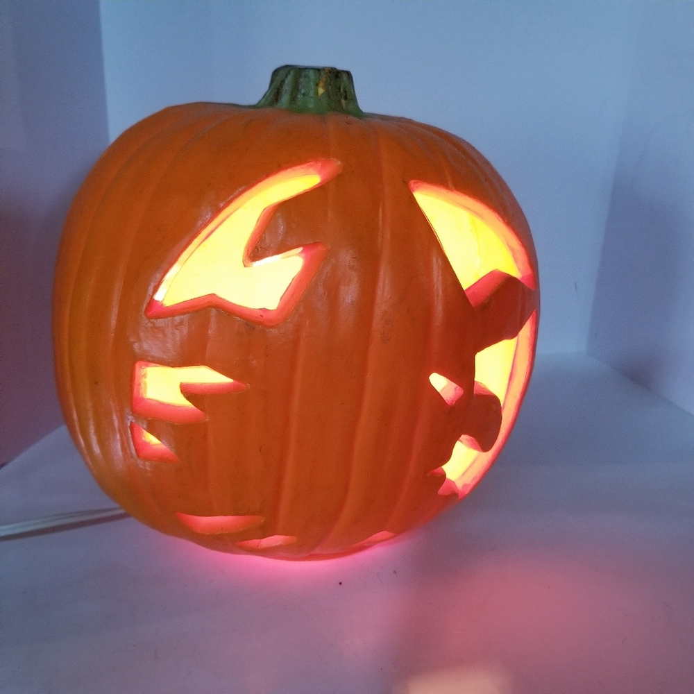 Vintage Gemmy Light Up Halloween Blow Mold Pumpkin Jack O Lantern
